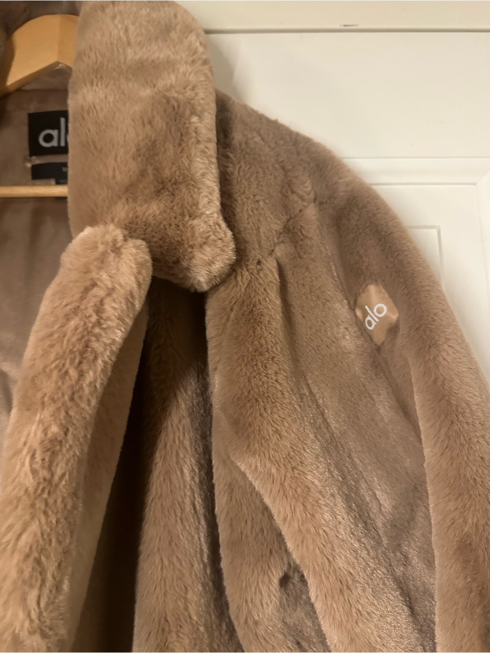 ALO YOGA Oversized Faux-Fur Trench in Toasted Almond - Picture 4 of 7